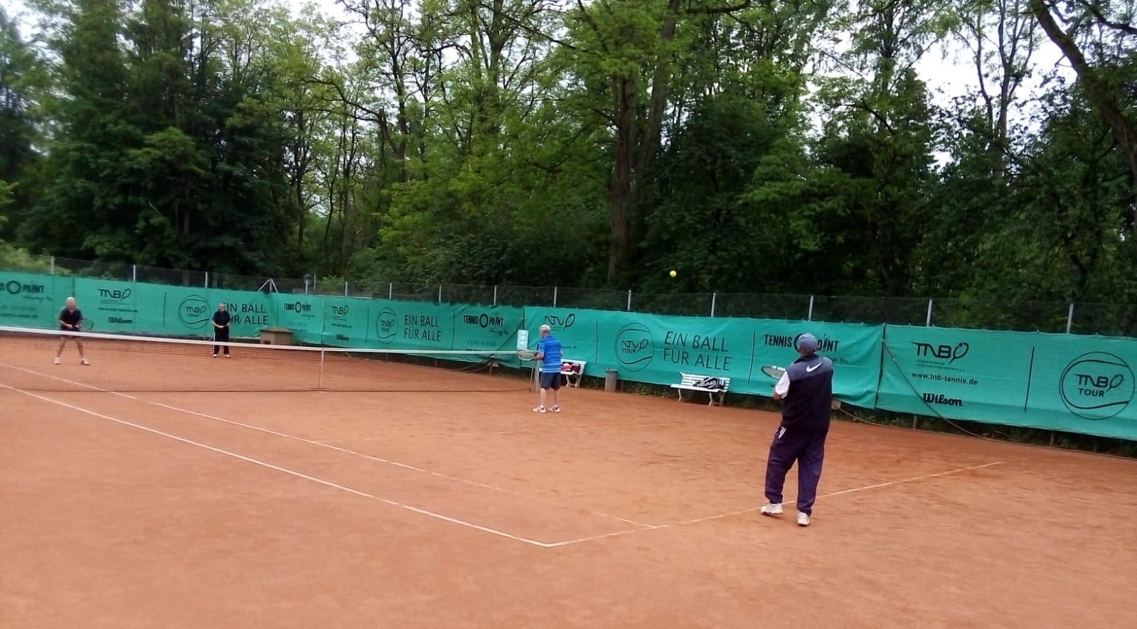 Tennis "Jedermänner/Frauen" starten am 10. Juni in die Freiluftsaison