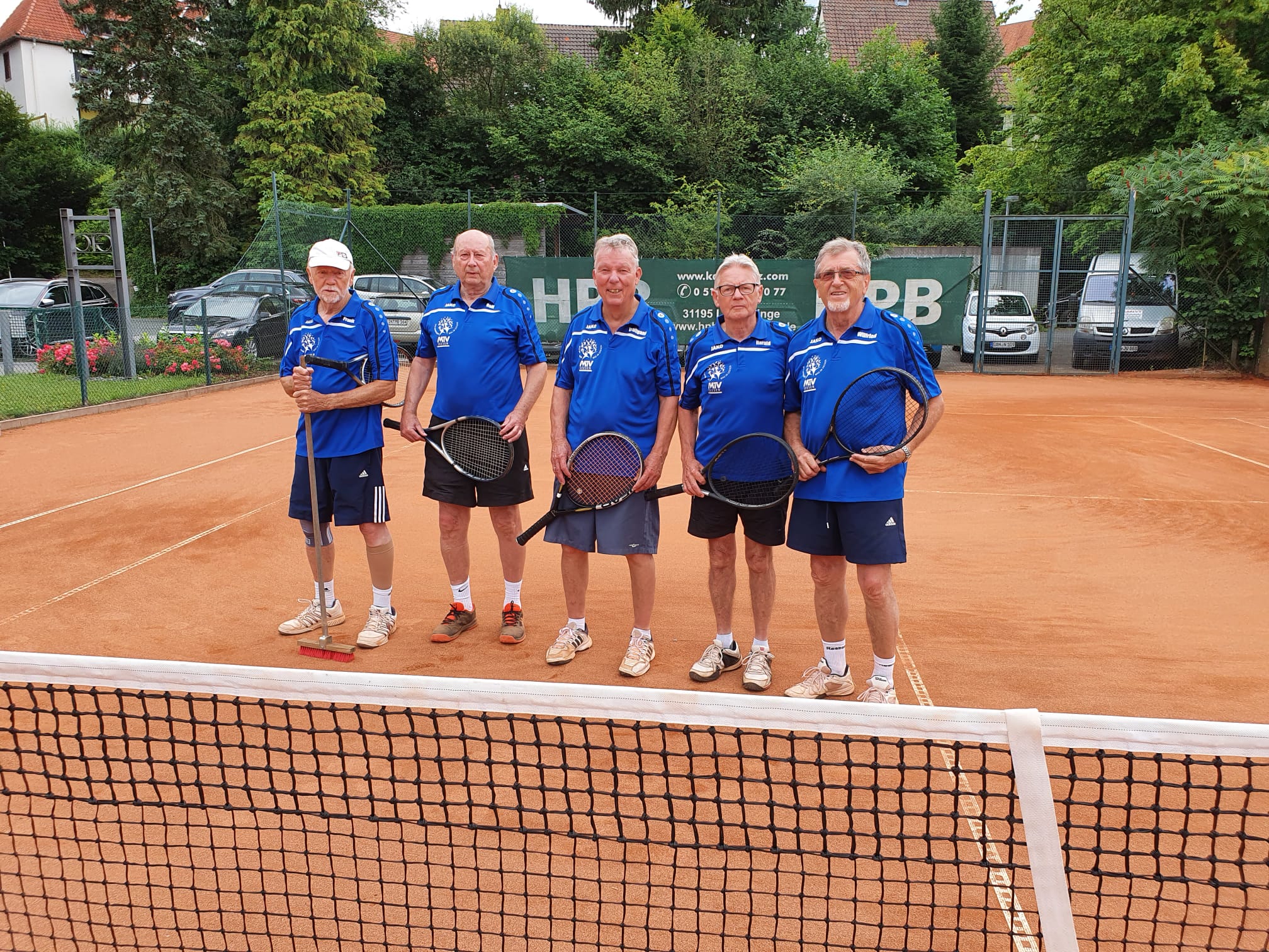 Tennis-Herren Ü 70 starten mit Unentschieden in die Sandplatzsaison - Im Doppel-Wettbewerb beim Gandersheimer TC wurden die Punkte geteilt  